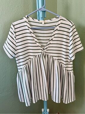 Victoria's Secret Red Lace Bra with Strap Detail